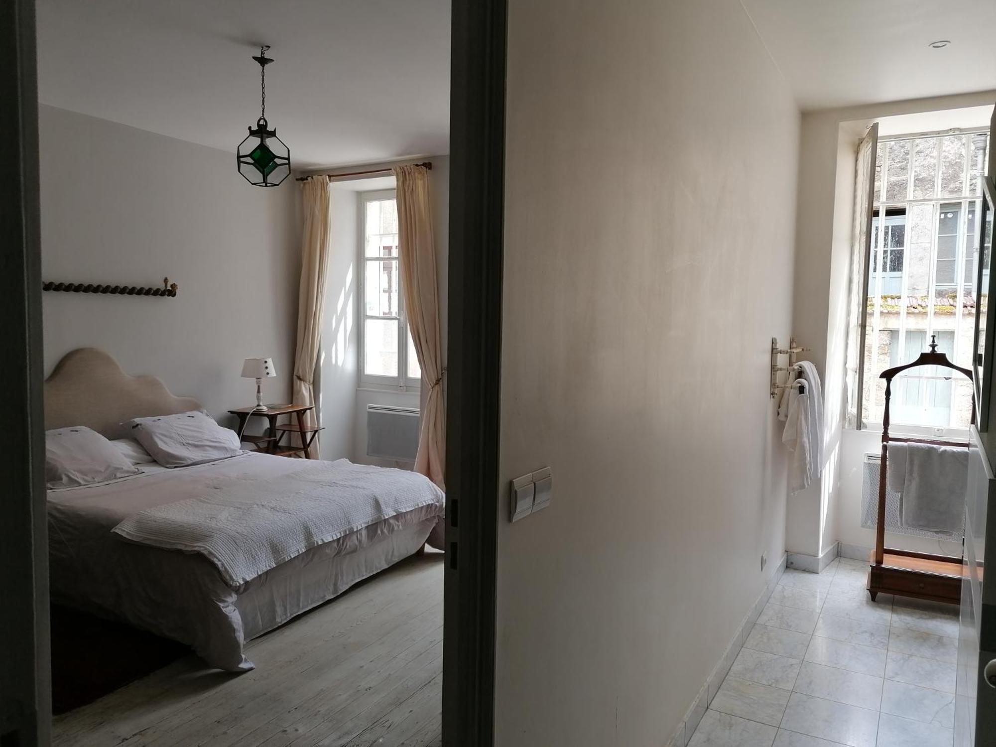 Bed and Breakfast Le Tabellion Noyers-sur-Serein Zewnętrze zdjęcie